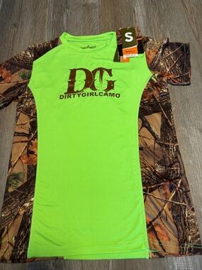 Women’s Trail Crest Dirty Girl Neon Green/Camo Shirt
